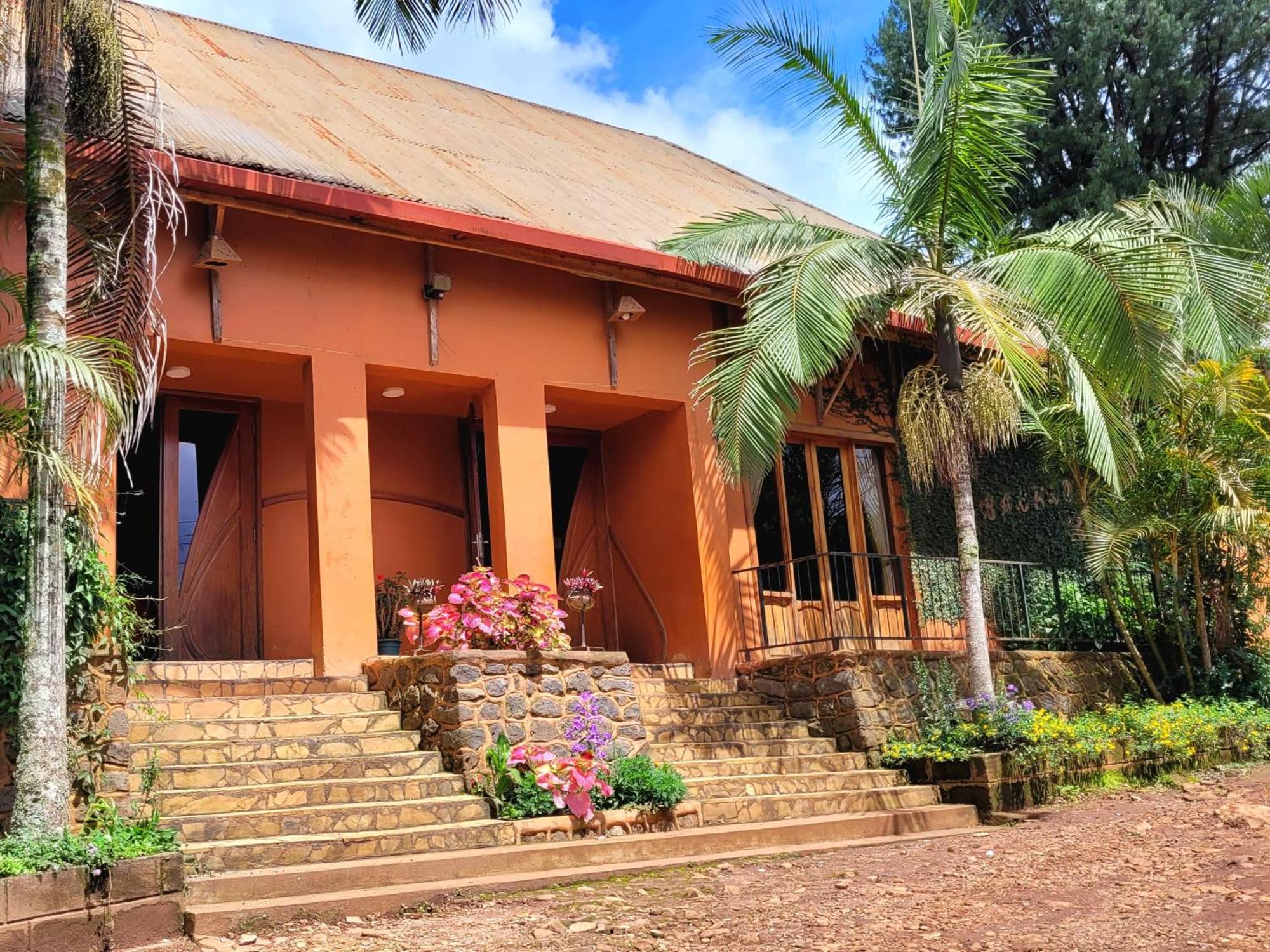 Babylon Lodge Marangu Exterior photo